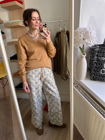 Джемпер оленёнок c люрексом с V-вырезом горловины из 100% мериноса