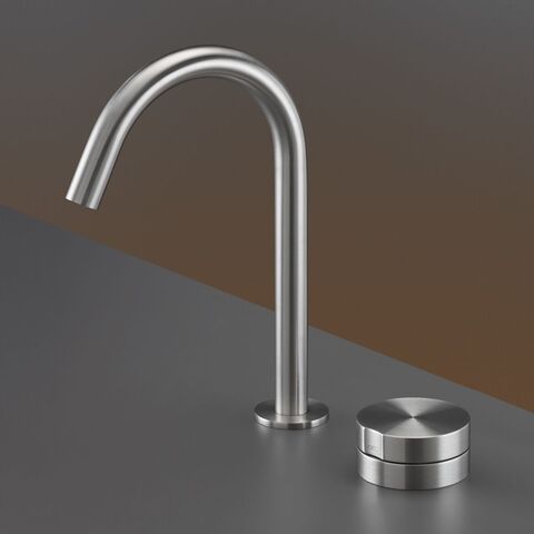 CEA Design GIO69ZS Смеситель для раковины с поворотным изливом, высота 235 мм Bronze Satin