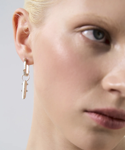 Моносерьга Thorn amulet S