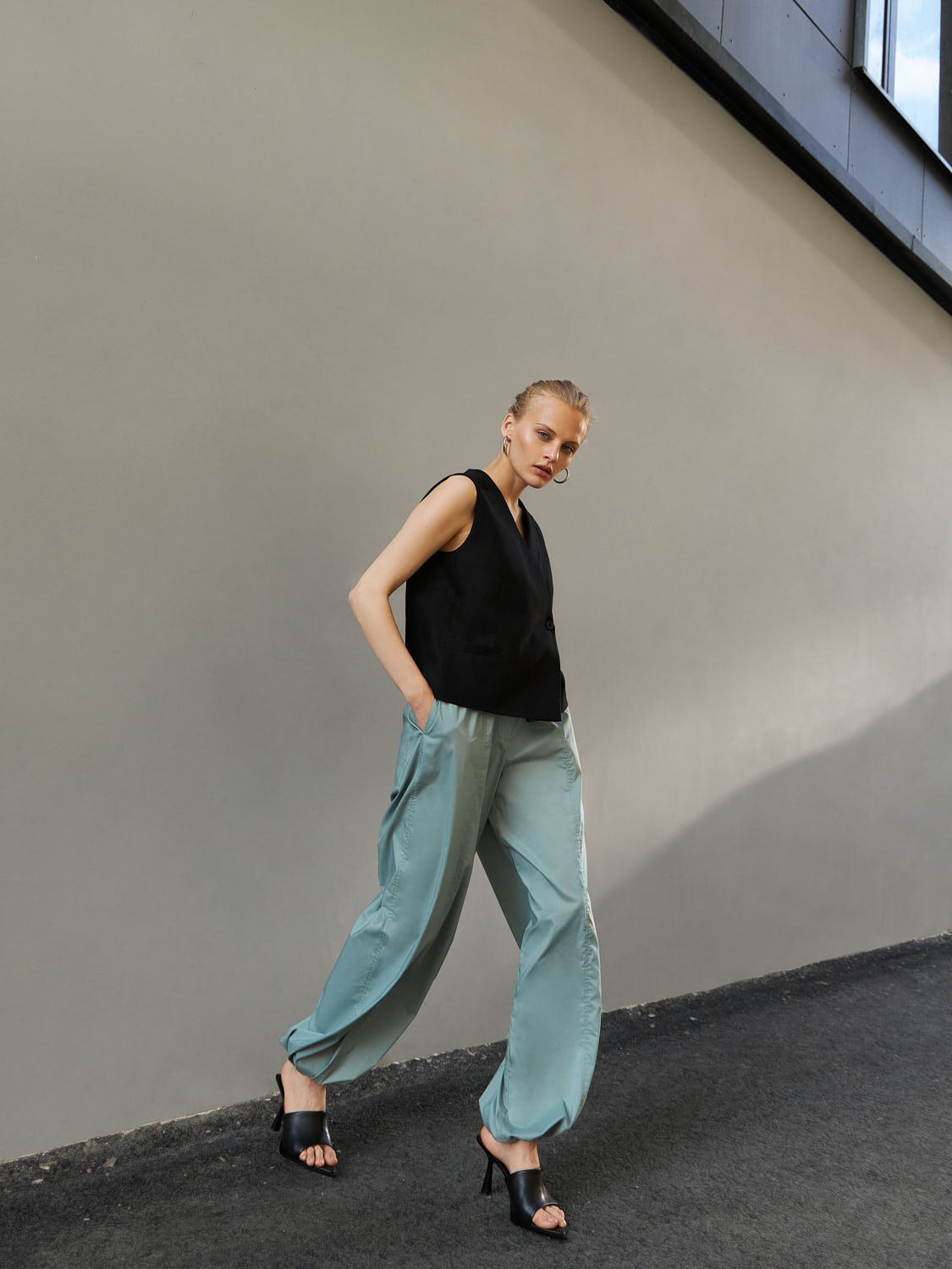 Aileen trousers with horizontal splits