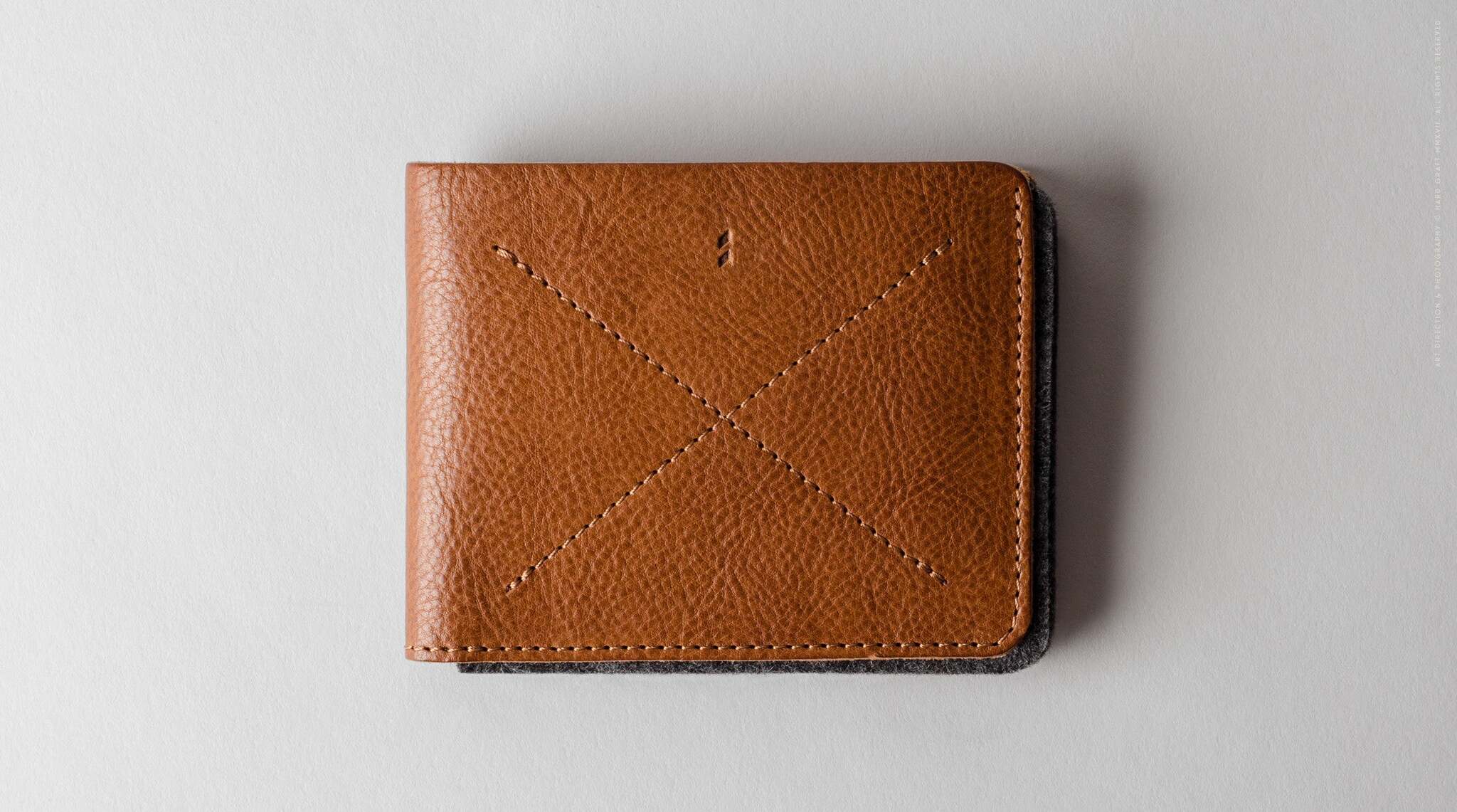 Hard Graft Bi Fold Wallet Classic — кошелёк из кожи