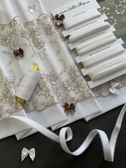 Вышивка на сетке молочная 21 см