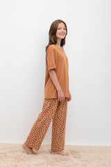 пижама  для девочки  КБ 2818/миндаль,цветочный вальс