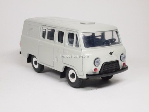 UAZ-39099 (grey) Agat Mossar Tantal 1:43