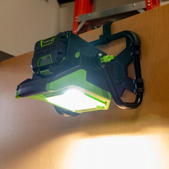 LED-прожектор Greenworks G82WLH 82V (2500Лм) с гибридным питанием, без АКБ и ЗУ