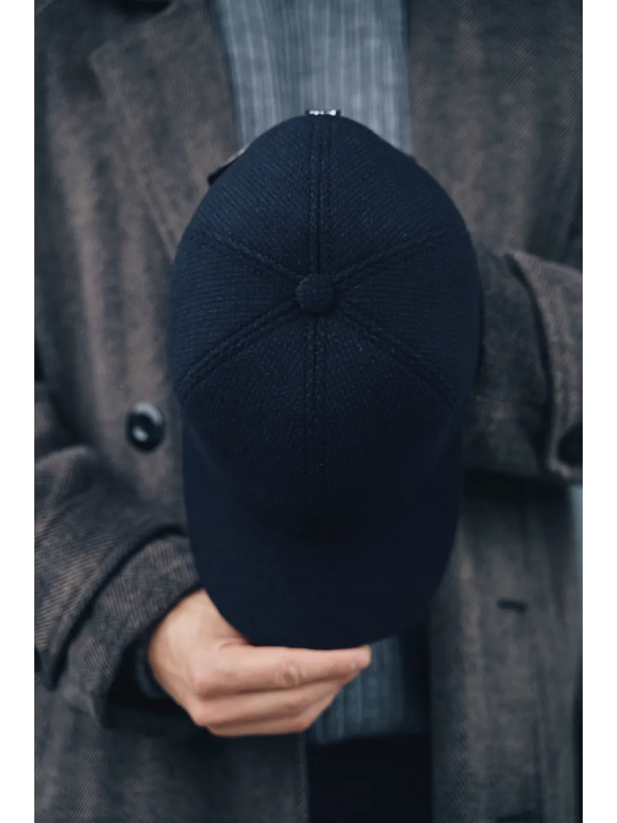 Кепка утепленная с ушками драповая