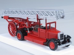 ZIS-11 Metz FAutomotive Fire ladder removable open cab LOMO-AVM 1:43