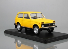 VAZ-2121 Niva yellow 1:24 Legendary Soviet cars Hachette #5