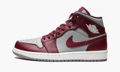 Air Jordan 1 Mid "Cherrywood Red"