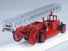 ZIS-11 Metz FAutomotive Fire ladder removable open cab LOMO-AVM 1:43