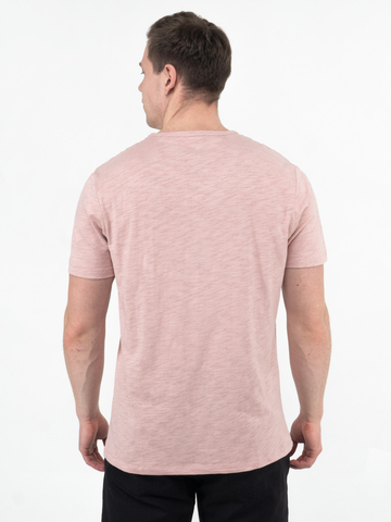 Мужская футболка «Великоросс» бело-лилового цвета V ворот