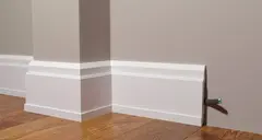 Плинтус DD702