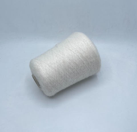 Industria Italiana (пр.Италия),art-Cecile 1500м/100гр, 19% альпака, 19% меринос, 37% вискоза, 25% полиамид, цвет-Белый. арт-29135