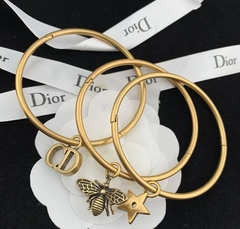 Сет из трех браслетов CDior с подвесками, цвет винтажная бронза