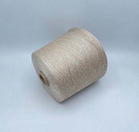 Industria Italiana (пр.Италия),art- Frizzante 3500 м/100гр, 70%Вискоза, 15%Металлик(Люрекс), 15%Полиамид, цвет-Светлый песок(2040/8401). арт-35956