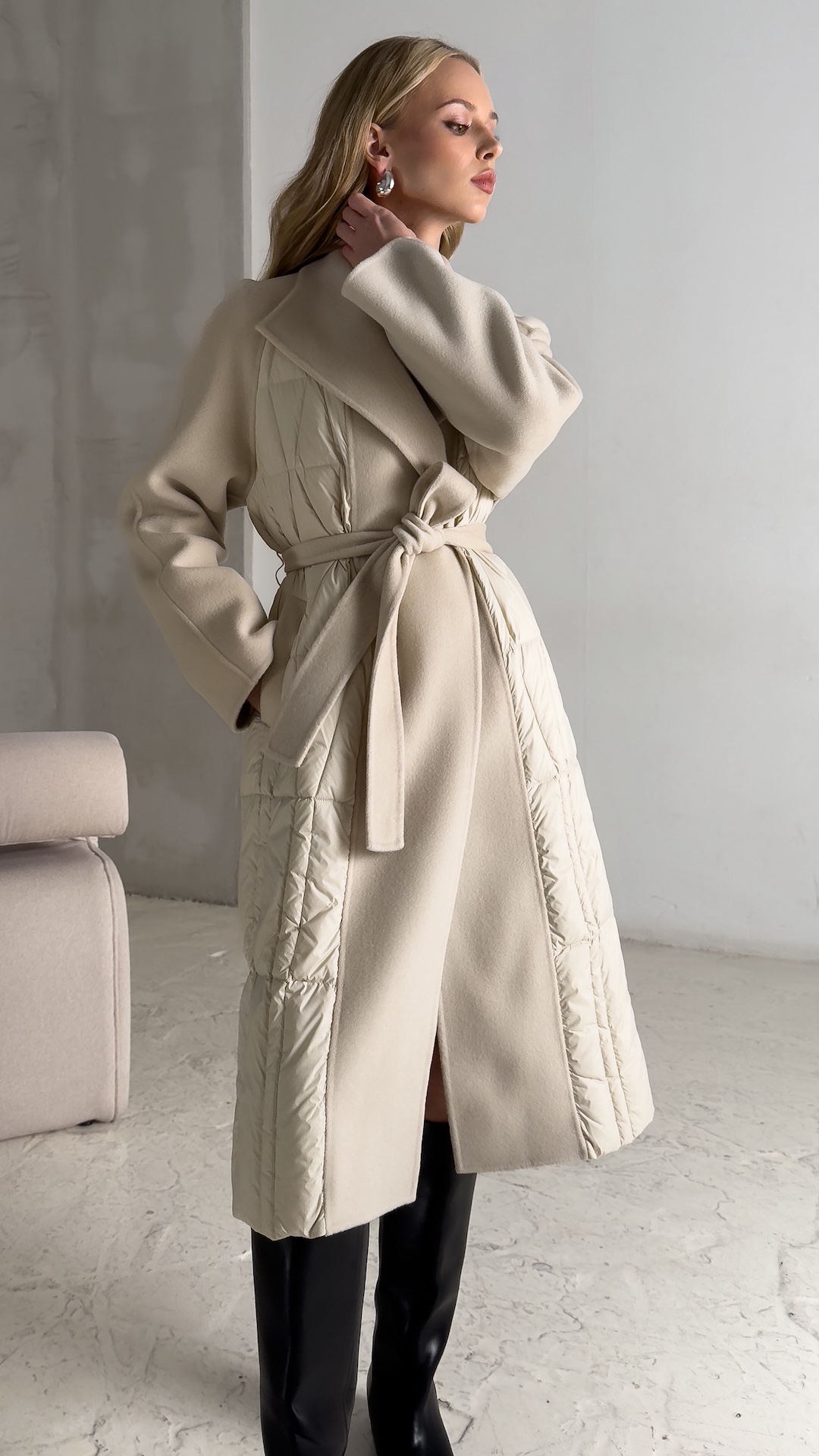 Пальто из шерсти и кашемира утеплённое утиным пухом