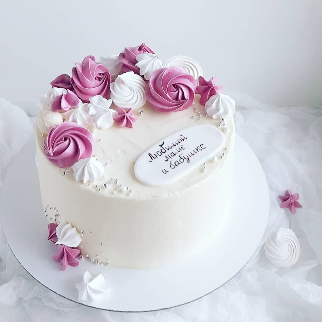 Торт для мамы. Красивые тортики на день рождения. Торт маме на день рождения. Красивый торт для девушки. Торты маме на заказ