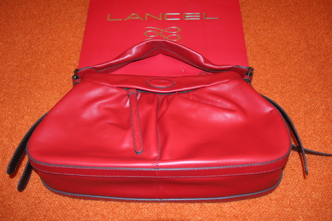 Женская сумка LANCEL