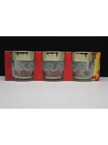 Стакан для напитков сока и воды