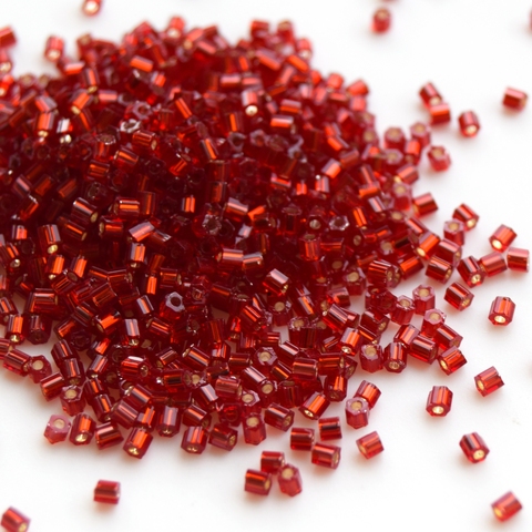 Бисер Тохо Hexagon 11/0 0025D гранатовый