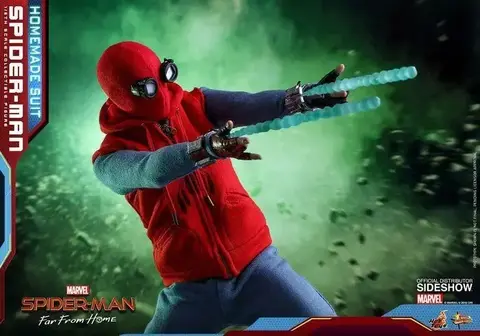 Фигурка Человек паук масштаб 1/6 Человек-паук Вдали от домам Hot Toys