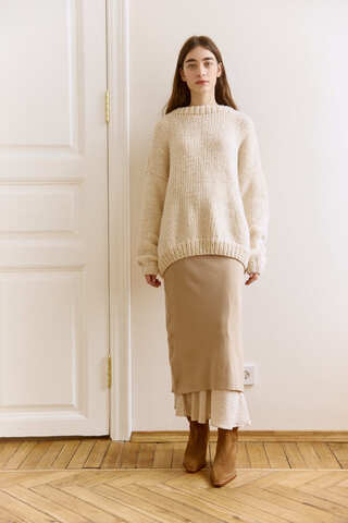 Базовый свитер