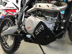 Пластиковая защита KTZ для мотоцикла BSE Z4 (166 FMM)