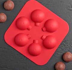 Форма силиконовая «Елочные шарики», 15х15х2 см, 6 ячеек