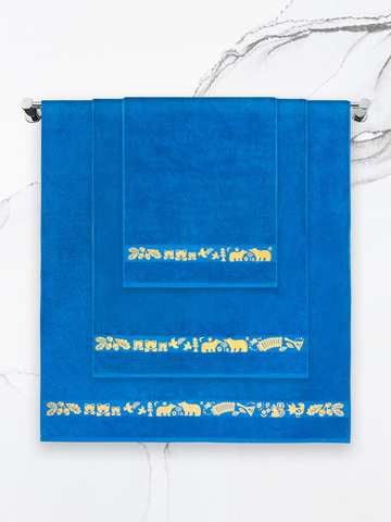 Полотенце махровое с жаккардовым золотистым бордюром «Золотая Дубрава» синего цвета