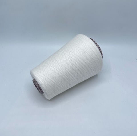 Cariaggi (пр.Италия), art- Wind , 2/54 2700м/100 гр. 90% меринос, 10% Эластан, цвет-Молочный(1/680) ,арт-33032