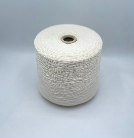 Lanecardate (пр.Италия), art. Trebisonda ,1500м/100гр. 70%меринос 30%Кашемир, цвет- Молочный (65/798) , арт.32245