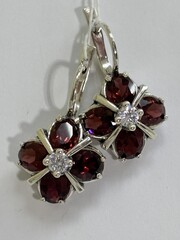 Пион малый (серьги из серебра)