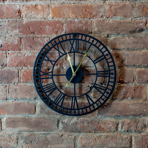 Часы настенные Объект мечты Патрик М