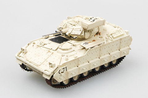 Модель БМП Армия США M2 & M2A2 Bradley масштаб 1:72