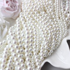 Майорка белый перламутр 6 мм, 1 нить, МА178