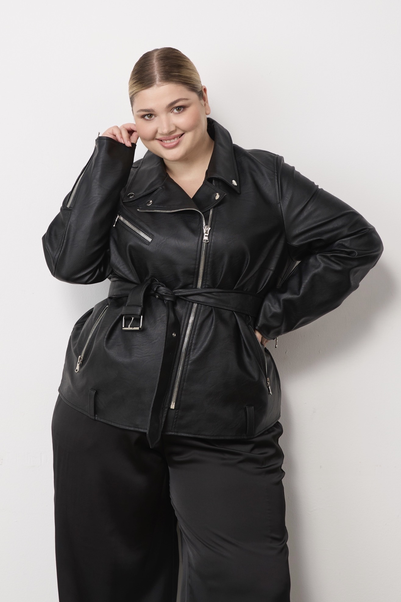 Куртка-косуха из экокожи, черный