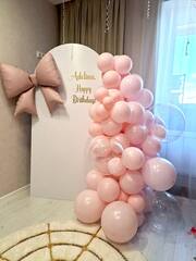 Фотозона Нежно-розовая на День Рождения