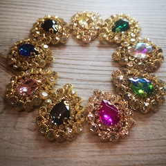 Стразы на цапах пришивные. Кабошон капля. Малахит с переливом