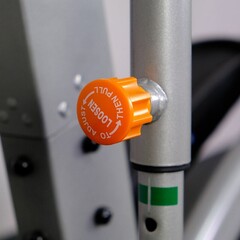 Эллиптический тренажер Sportop E7000P Plus