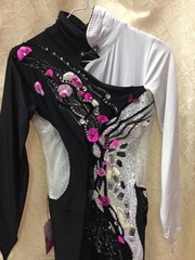 Комбинезон  для выступления б/у