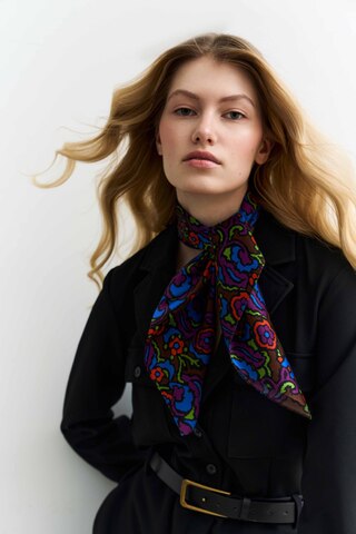 N°19 SILK SCARF 70