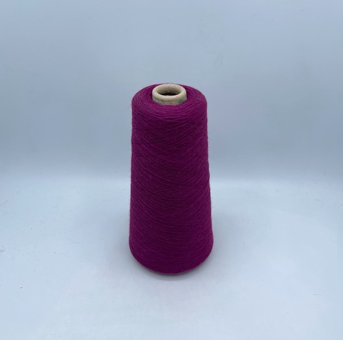 Folco (пр.Италия) 32/2 1600м/100гр, 50% меринос, 50% акрил, цвет-Темная маджента(34/187), арт.33942