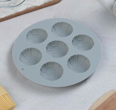 Форма силиконовая «Спортивные мячи», 15,5х15,5 см (d 3.7см)