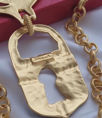 Колье ЗАМОК в клюве птицы в стиле Schiaparelli с черной эмалью