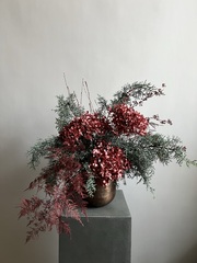 Композиция из хвойных растений "Тайный лес"