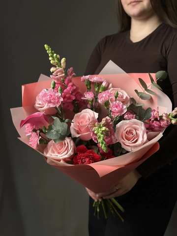 Сборный букет «Элегия розы»