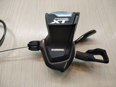 Манетка Shimano XT SL-M8000  (левая)