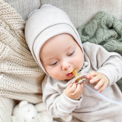 Велюровый чепчик Mjölk White Sand