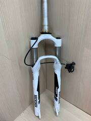 Вилка для велосипеда Rock Shox Reba 27.5