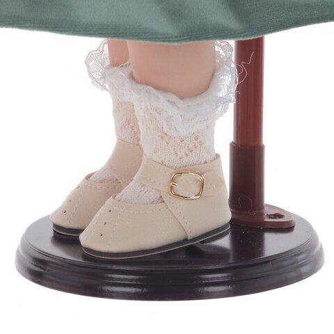 Кукла фарфоровая 